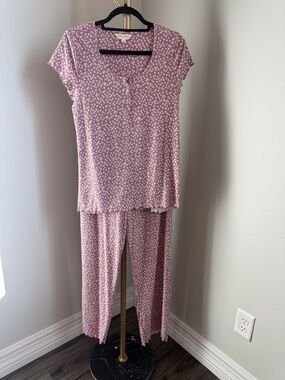 Laura Ashley Pajama Set Ladies XL Pink Floral Short Sleeve Top Pant Lounge Sleep